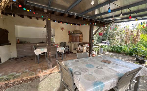 Maison à vendre    7 pièces • 240 m2 Saint-Donat-sur-l'Herbasse