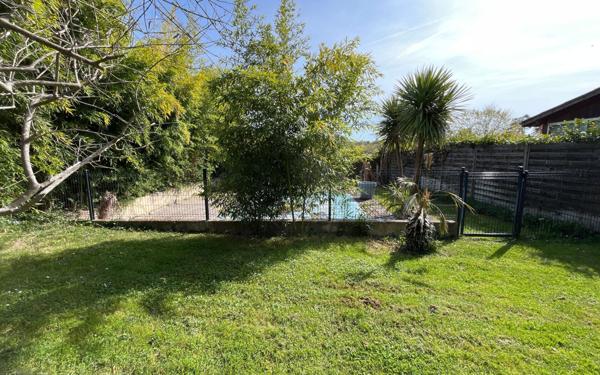 Maison à vendre    7 pièces • 240 m2 Saint-Donat-sur-l'Herbasse