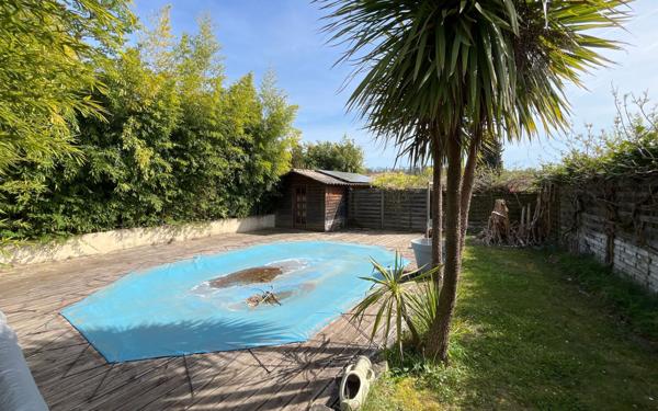 Maison à vendre    7 pièces • 240 m2 Saint-Donat-sur-l'Herbasse