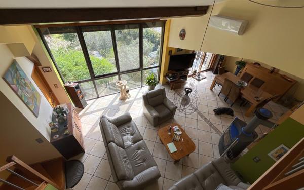 Maison à vendre    7 pièces • 240 m2 Saint-Donat-sur-l'Herbasse