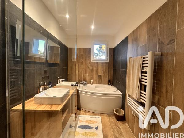 Maison à vendre 13 pièces 320 m² La Garde-Freinet