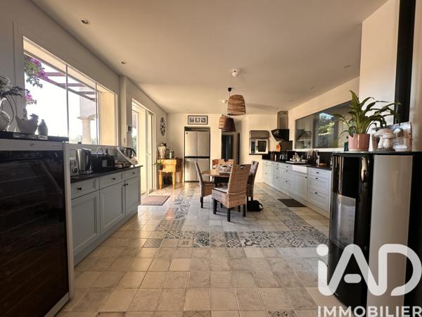 Maison à vendre 13 pièces 320 m² La Garde-Freinet