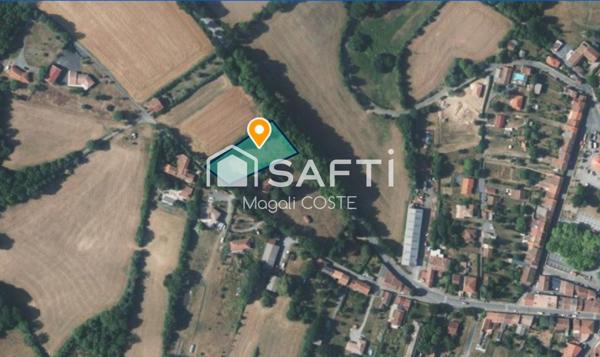 Terrain constructible de 2300 m2