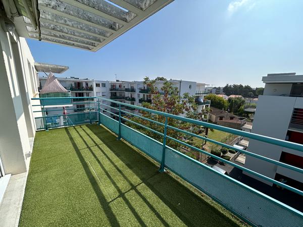 Royan Appartement T2 de 47 m² à deux pas du centre-ville et des plages Royan Royan Appartement T2 de 47 m² à deux pas du centre-ville et des plages Royan