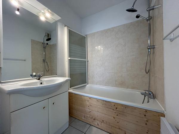 Royan Appartement T2 de 47 m² à deux pas du centre-ville et des plages Royan Royan Appartement T2 de 47 m² à deux pas du centre-ville et des plages Royan