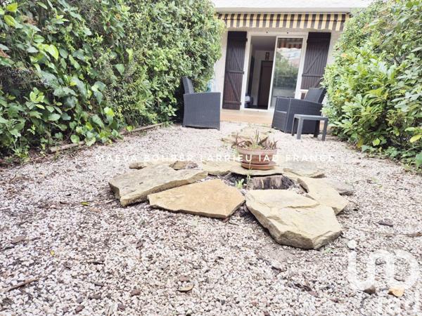Appartement à vendre 1 pièce 23 m² Saint-Cyr-sur-Mer