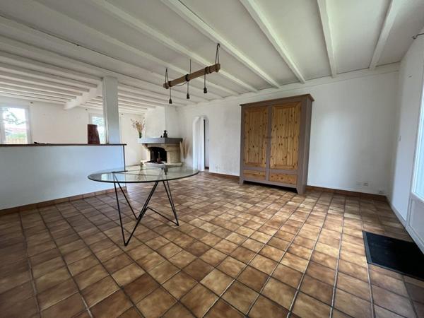 Maison à louer 1 350 € CC Le Taillan-Médoc 5 p 104 m² DPE D