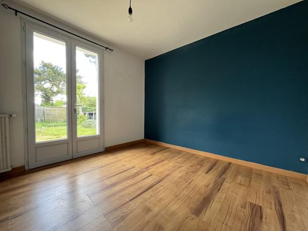 Maison à louer 1 350 € CC Le Taillan-Médoc 5 p 104 m² DPE D