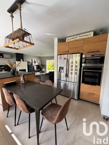 Maison à vendre 6 pièces 153 m² Arveyres