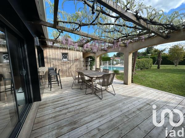 Maison à vendre 6 pièces 153 m² Arveyres