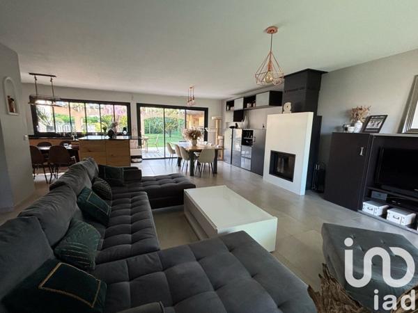 Maison à vendre 6 pièces 153 m² Arveyres