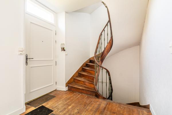 Magnifique maison de pierre dans le centre de Bourg sur Gironde