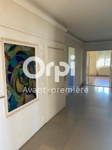 Appartement à vendre    5 pièces • 215 m2 Castres