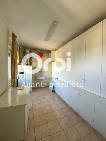 Appartement à vendre    5 pièces • 215 m2 Castres