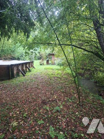 Maison à Vendre à Saint-Georges-sur-Moulon (18110) en Cher (18)

Cette maison, offre une surf...
