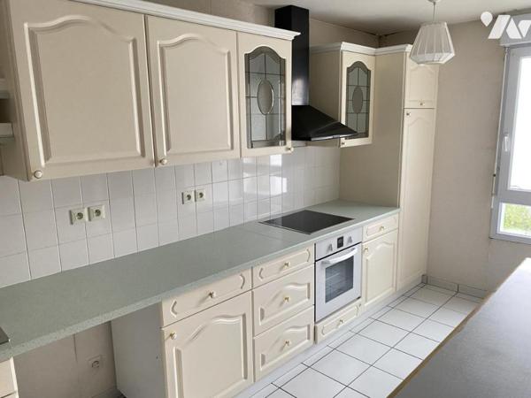 SAINT NAZAIRE - VILLE PORT / Appartement T4 - 91 m² avec stationnement en sous sol.