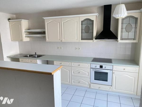 SAINT NAZAIRE - VILLE PORT / Appartement T4 - 91 m² avec stationnement en sous sol.