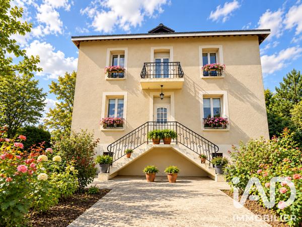Maison à vendre 7 pièces 154 m² Saint-Juvin