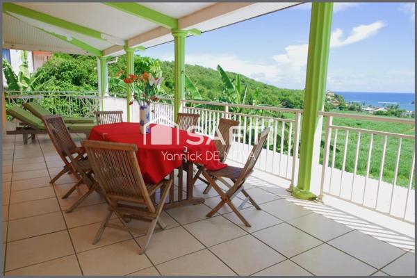 Villa T4 avec piscine et vue mer exceptionnelle
