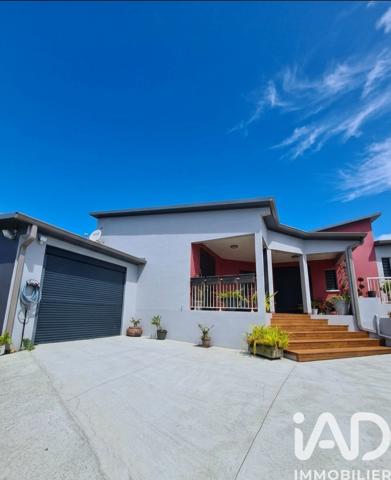 Location maison 5 pièces 158 m² Petite-Île