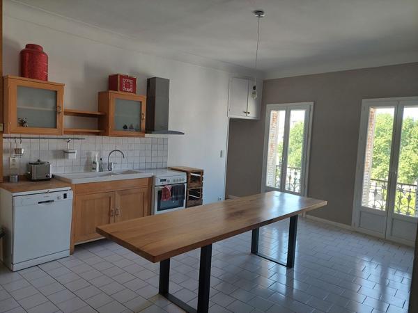 Duplex traversant avec terrasse