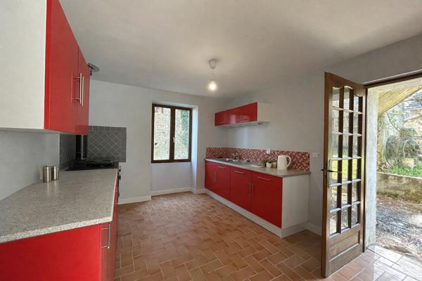 4 bedroom house with possible gite - solar pannels