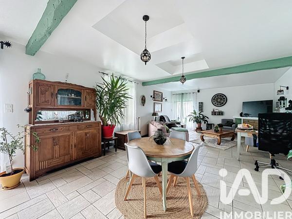 Maison à vendre 5 pièces 175 m² Saint-Varent