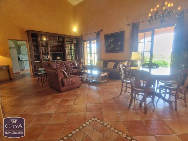 Maison à vendre 5 pièces 167m² Rochefort-du-Gard (30650)