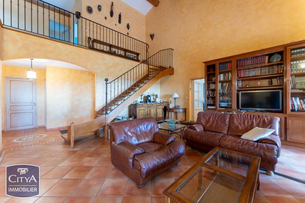 Maison à vendre 5 pièces 167m² Rochefort-du-Gard (30650)