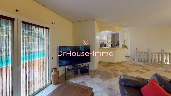 Maison à vendre 6 pièces de 183 m²