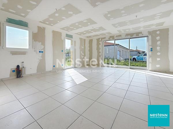 Proche du centre ville de Feurs maison neuve livrable fin avril , 3 chambres, 90,38 m2 habitables sur terrain de 669 m2 dans un lotissement récent et calme