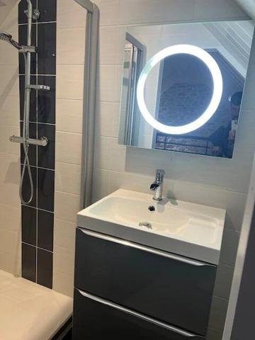 Vente Maison de village 3 pièces 57 m2 à Montrozier