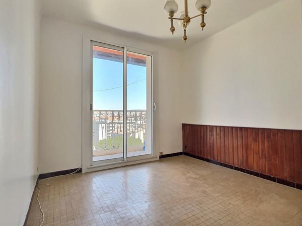 A vendre appartement de type 3 à Marseille 13005 - Le CAMAS