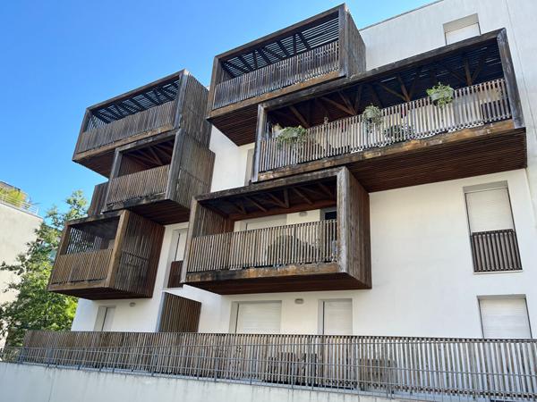 GRADIGNAN FAVARD - Appartement T3 lumineux et traversant