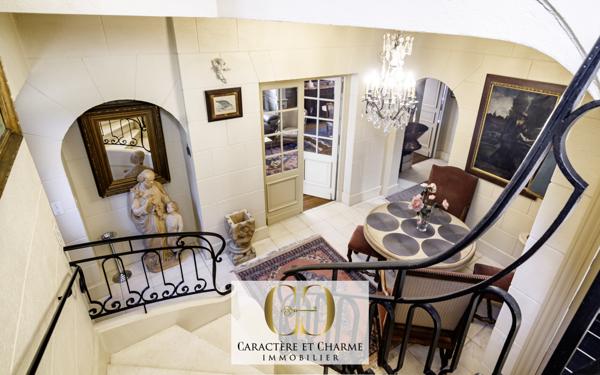 Sarlat-la-Canéda (24200) Sarlat centre. Propriété prestige. Maison principale + 4 gîtes indépendants.