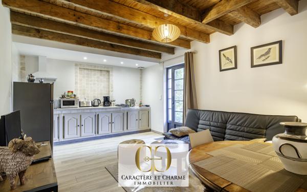 Sarlat-la-Canéda (24200) Sarlat centre. Propriété prestige. Maison principale + 4 gîtes indépendants.