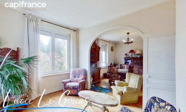 Demeure de 181m², parc clos et arboré, garage à Saulnes