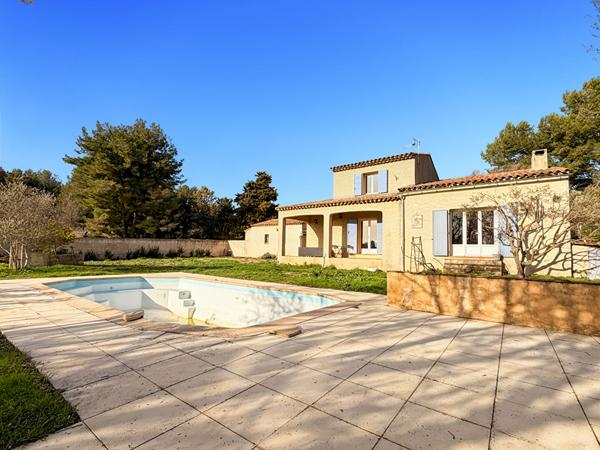 À VENDRE ? Maison T4 de 110 m² avec piscine, terrain de 1 269 m² et garage aménageable ? Les Aubagnens 13190 ALLAUCH