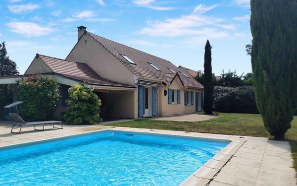 Maison à vendre    7 pièces •  Étiolles