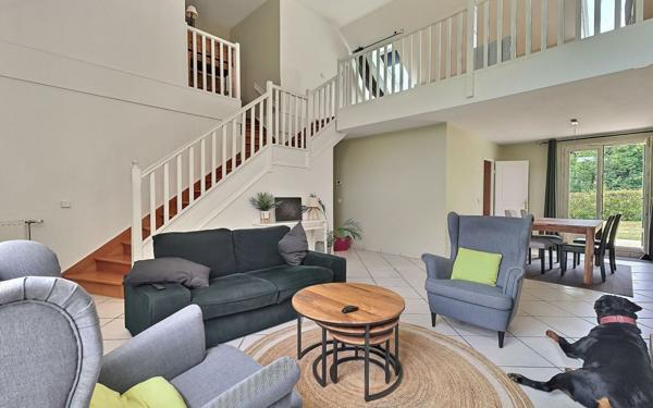 Maison à vendre    7 pièces •  Étiolles