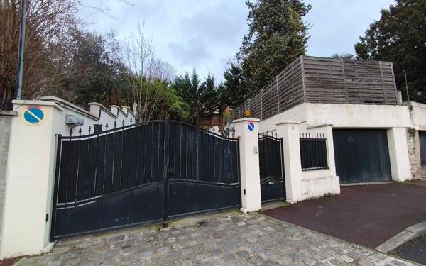 Immeuble à vendre    13 pièces • 397 m2 Champigny-sur-Marne