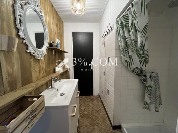 Maison
                                                                                                                                                                                                                                                                                                                        5 pièce(s)                                                                                                                                                                                                          3 chambre(s)                                                                                                                                                                                                          85  m²