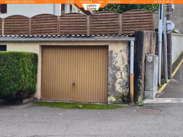 Maison jumelée et garage