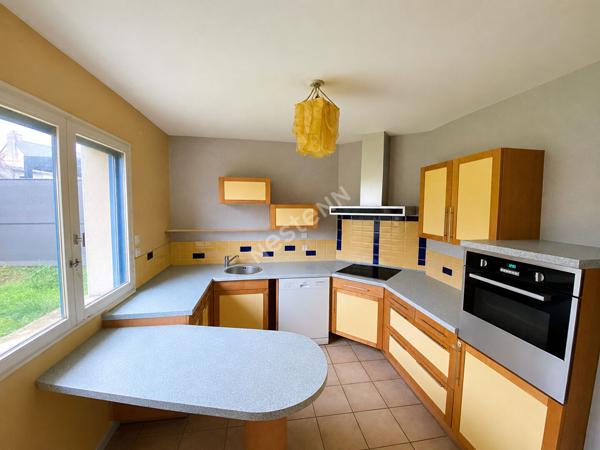 Maison 4 chambres / Domloup / Grand sous sol / Terrain 507m²