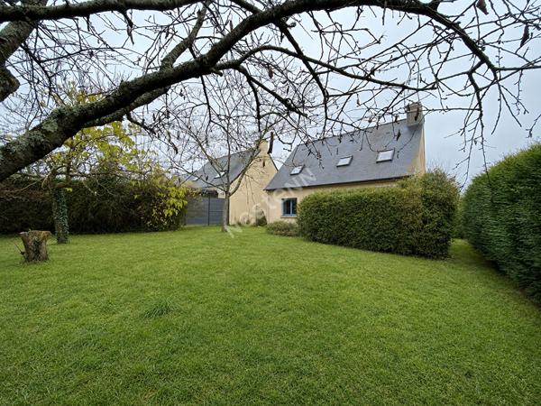 Maison 4 chambres / Domloup / Grand sous sol / Terrain 507m²