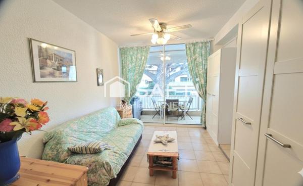 Plage à pied - grand T2 de 44m2 avec balcon/terrasse vue mer et parking dans une résidence sécurisée - CAVALAIRE SUR MER