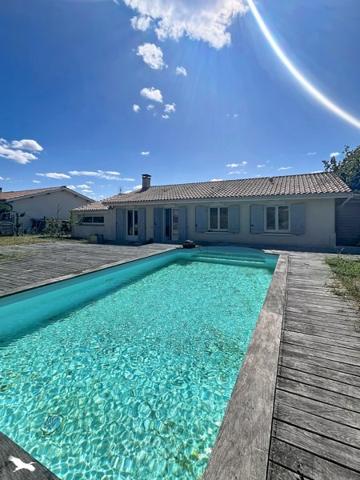 Maison 347 000 € Ambarès-et-Lagrave 5 p 132 m² DPE D