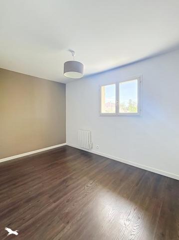Maison 347 000 € Ambarès-et-Lagrave 5 p 132 m² DPE D