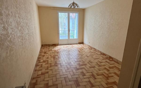 Appartement à louer    1 pièce •  Selles-sur-Cher