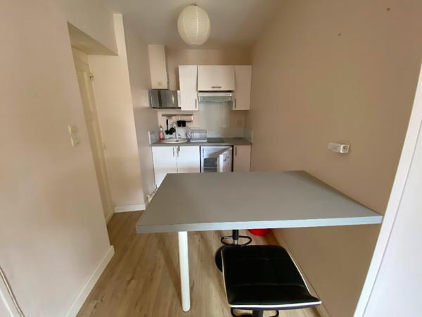 PONT ROUSSEAU : Appartement T2 meublé